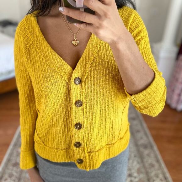 ✨ Two by Vince Camuto ✨ Yellow Cardigan - Picture 4 of 12
